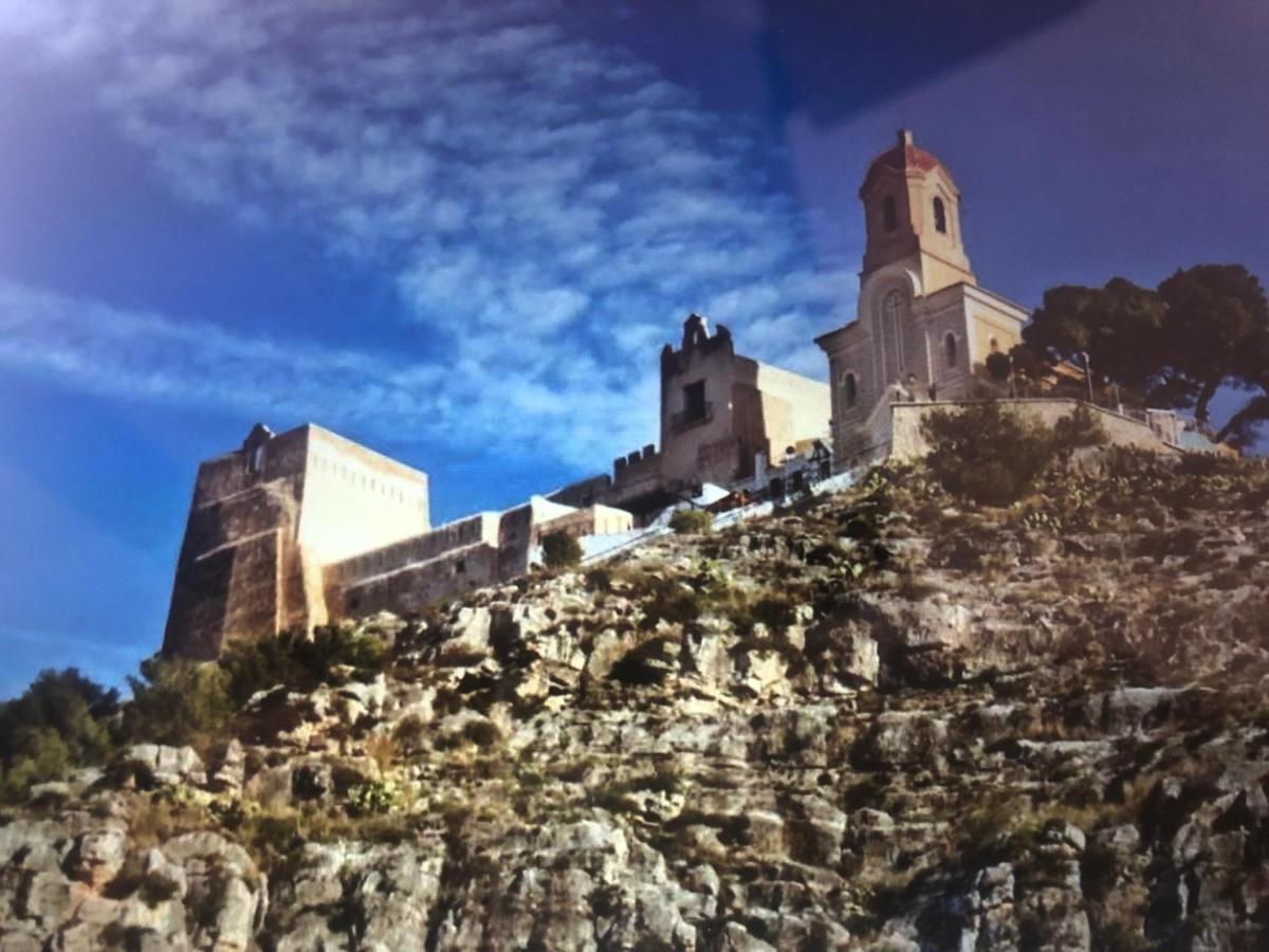 Apto Poseidon Con Parking En Edificio Subterraneo Cullera Eksteriør billede
